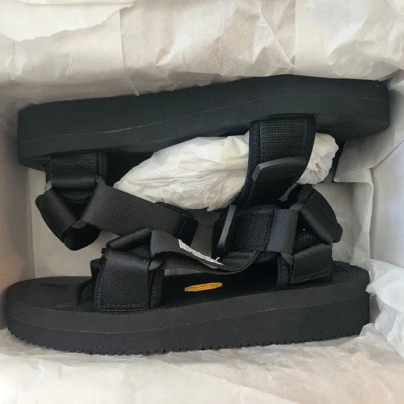 **REDUCED PRICE** Suicoke Depa V2 Black - Picture 3 of 6